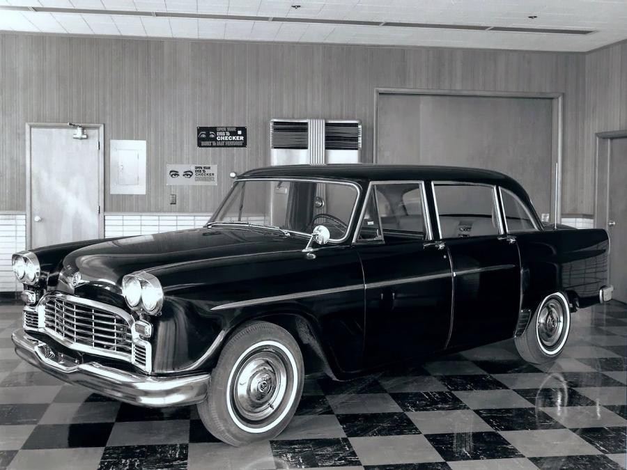  Checker Marathon 1960 года  (фото 2 из 7)